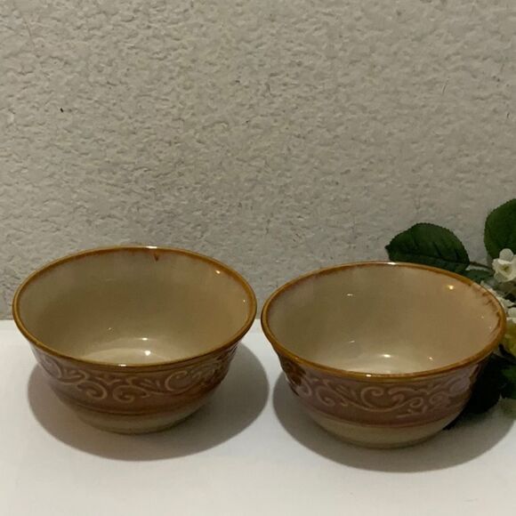 Better Homes and Gardens Embossed Scroll Soup Cereal Bowl set of 2 .6 1/4” G6 - Picture 1 of 13
